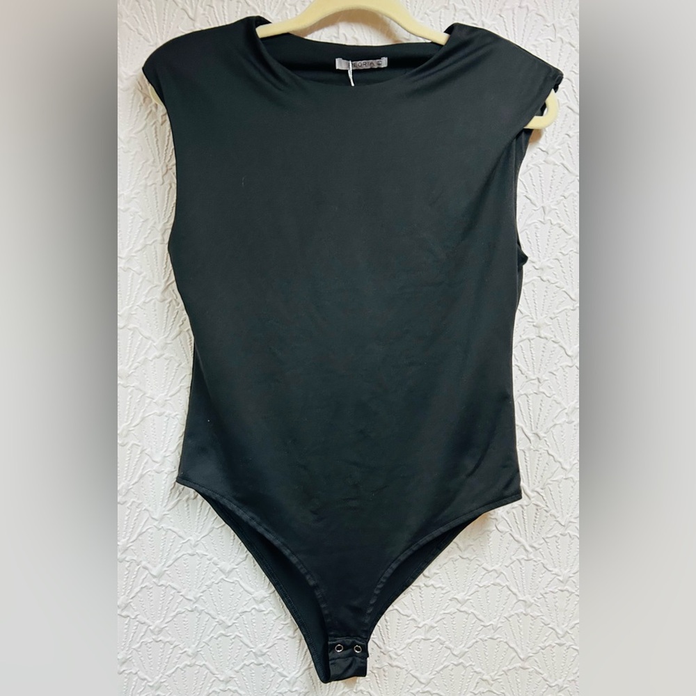 Reoria Large Black Structured Bodysuit